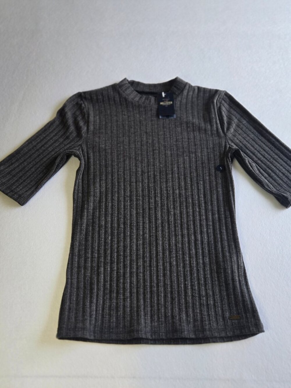 Hollister Ribbed Knit Top Gray Size S - Picture 1 of 4